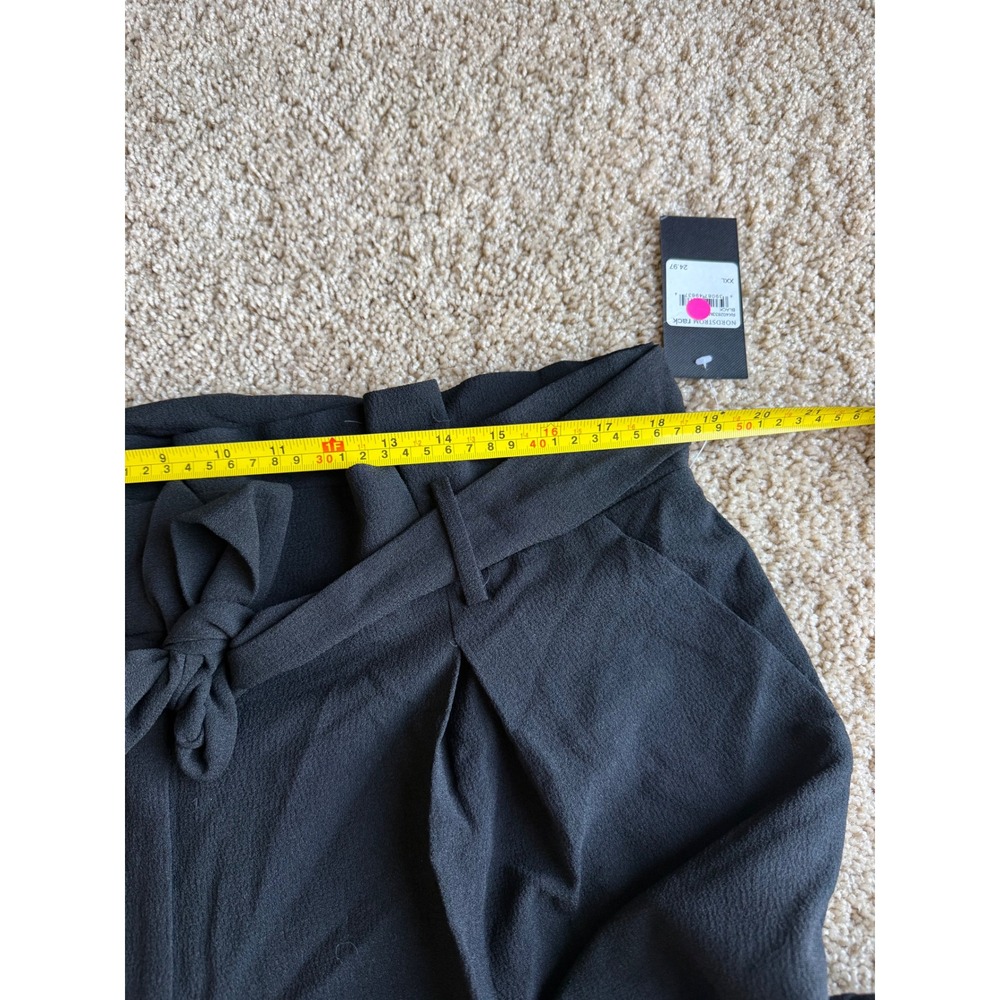 NWT Free Press Womens XXL Black High Waisted Pleated Tie Waist Dress Shorts - Picture 3 of 8